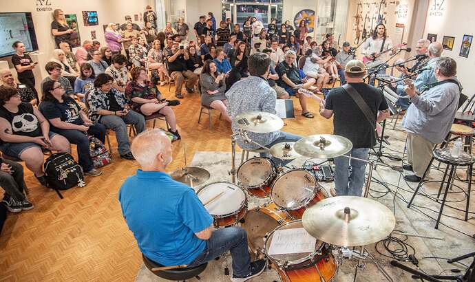SAU students at work in the ART 4073 Guitar Building course